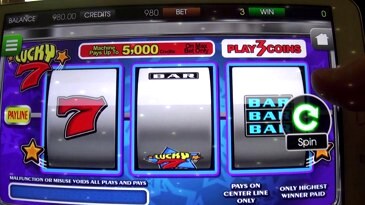 Lucky 7 Slot Machine